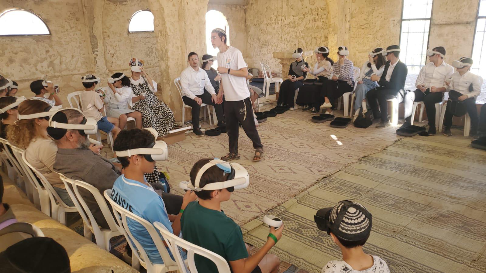 מטיילים בבנימין