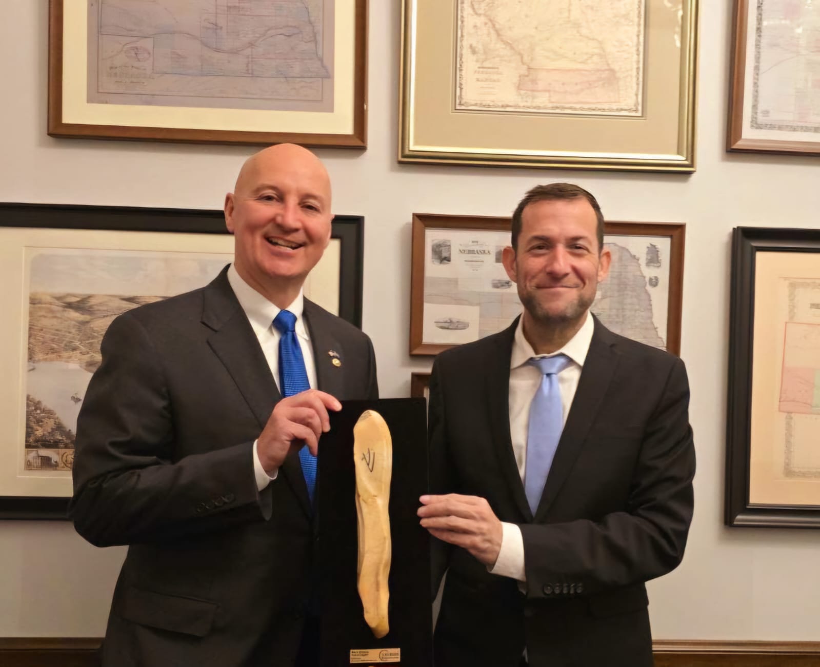 יוסי דגן עם הסנאטור פיט ריקסט