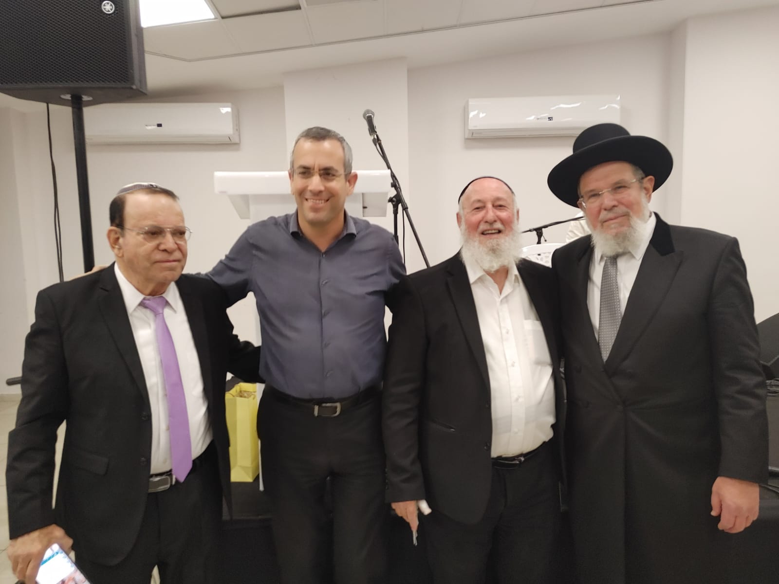 הרב בר בטקס הפרישה