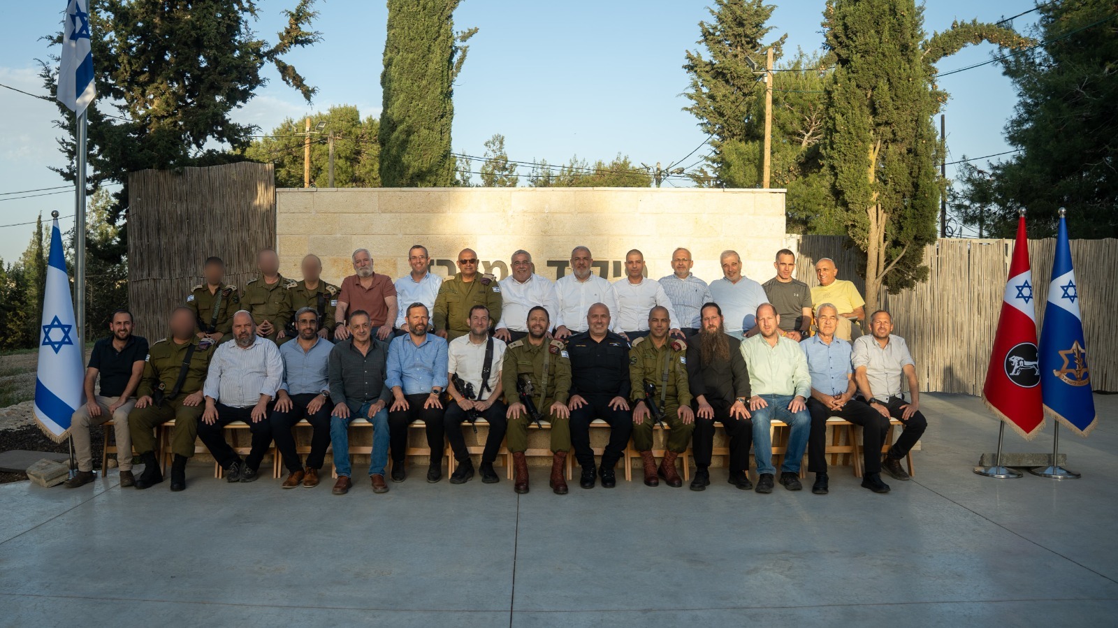 ראשי המועצות עם אלוף הפיקוד