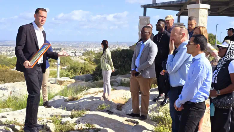 יוסי דגן עם המשלחת מדרום אפריקה